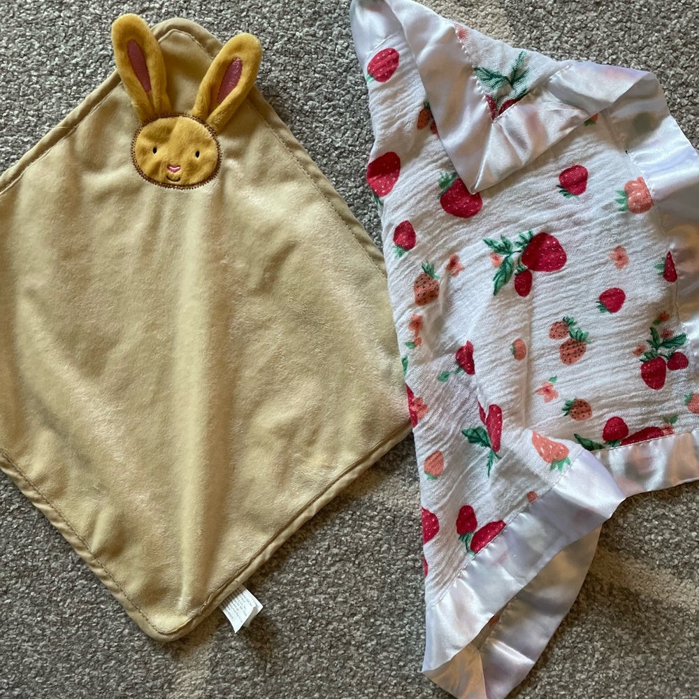 Yellow Bunny Face Lovie and Small Square Muslin Lovie